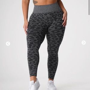 NVGTN Black Speckled Leopard Seamless leggings